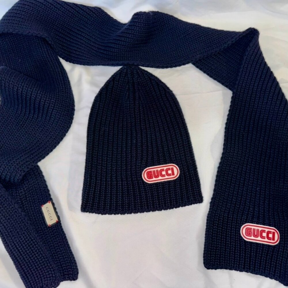 Authentic Gucci Navy Blue Lana Wool Knit Beanie & Scarf Set | Logo Patch